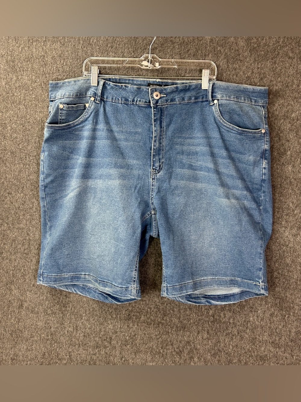 BloomChic Denim Bermuda Shorts Womens 26 Plus Blue Stretch 5 Pocket Casual